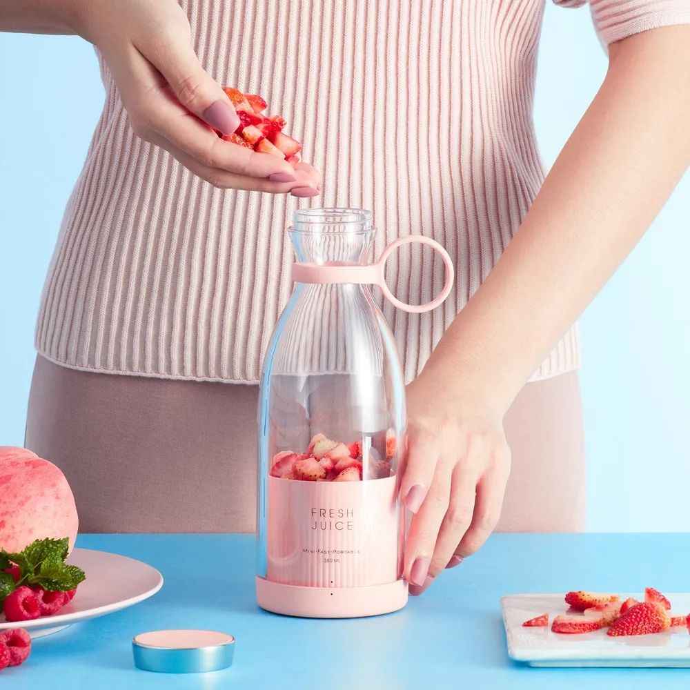 Portable USB Blender Bottle – Mini Juicer for Shakes & Smoothies, 6 Blades, 380ml (Multicolor)